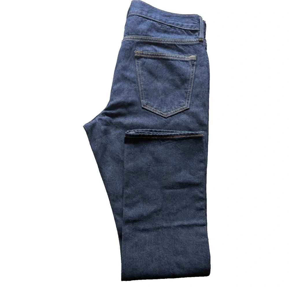 Old Navy good bucket rigid Straight dark blue wash 33x32, new with out tags